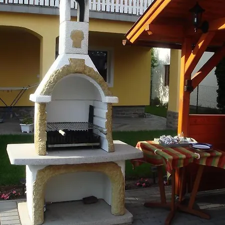 Sarga Haz * Balatonfüred