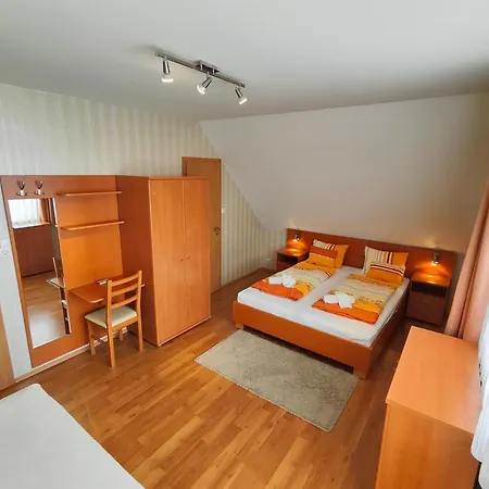 Accommodatie bij particulieren Sarga Haz *